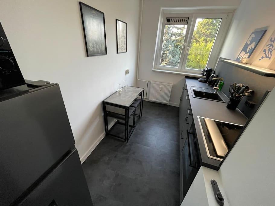 Modernes Apartment/Naehe Zentrum Maagdenburg Buitenkant foto