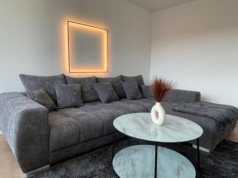 Modernes Apartment/Naehe Zentrum Maagdenburg Buitenkant foto